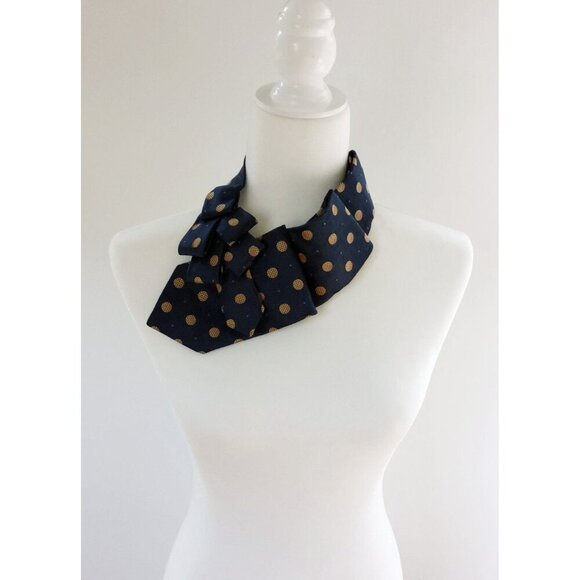 Polka Dot Ascot Tie - Unique Scarf - Corporate Fashion. - Picture 5 of 7
